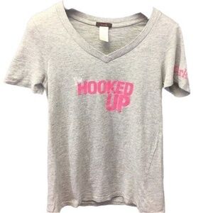 Mark Small V-neck T-shirt Heather Grey I'm Hooked Up Graphic Casual Grunge Y2K‎